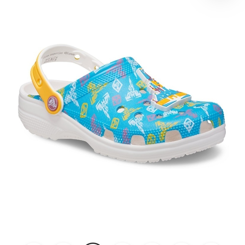 ✨NWT✨ Disney World 50th Anniversary Cinderella Castle Crocs Size M 8 W 10 - Picture 3 of 8